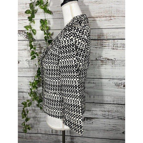 Cabi Blazer Jacket size 4 Black Ivory Circles Stretch Career Casual Collar Boho - Picture 9 of 11